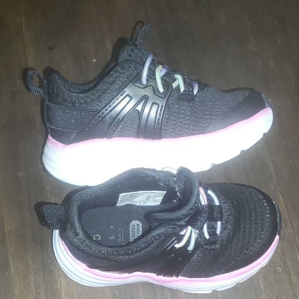 Infants Girl Black and Pink Athletic Shoes
